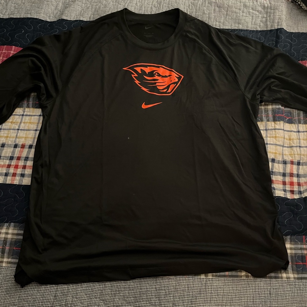 Nwot Oregon state black long sleeve Nike